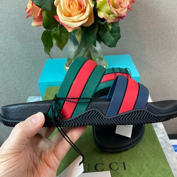 NIB NWT Gucci Men’s Black Rubber Striped Sandals Slides - Italian Size 11 - Picture 3 of 7